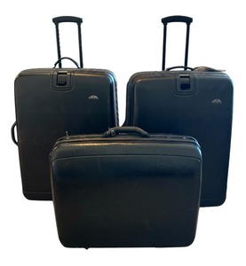 lot 66 image: Samsonite Luggage  Suitcases