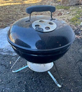 lot 96 image: Weber Grill