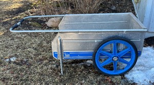 lot 99 image: Fold It Cart  Garden Cart