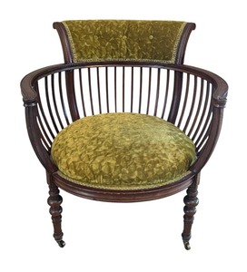 lot 129 image: Antique Barrel Chair
