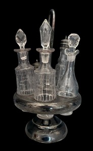lot 147 image: Antique Cruet Stand