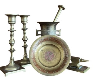 lot 212 image: Vintage Brass Decor Assortment including Candle Sticks, Mortar & Pestle and More