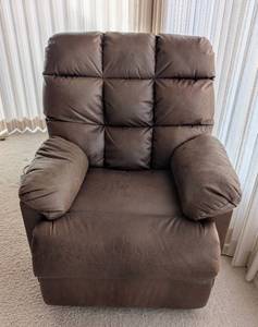lot 156 image: Brown Faux Leather Lifting Recliner