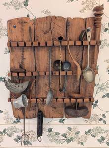 lot 164 image: Primitive Wood Wall Shelf and Utensils