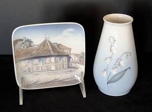 lot 204 image: Petite Danish Dish and Vase