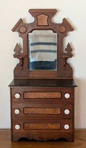 lot 29 image: Antique Eastlake Childs  Doll Mirrored Dresser