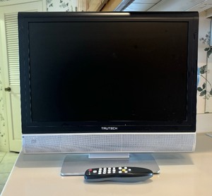 lot 230 image: Tru Tech 19 Inch TV  DVD Player