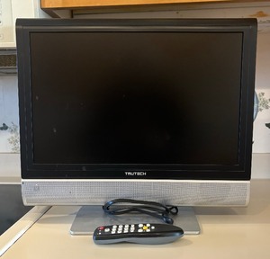 lot 231 image: Tru Tech 19 Inch TV DVD Player