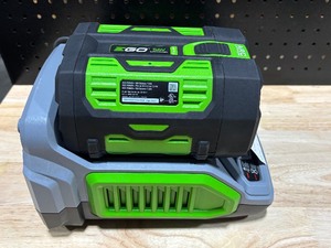 EGO Rapid Charger with 7.5 Amp Battery