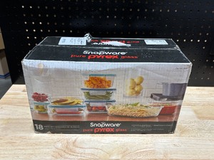 Snapware Glass Storage Containers