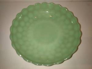 lot 76 image: Jadeite Vintage Bubble Bowl