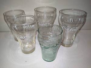 lot 44 image: Five Vintage Coke Glasses