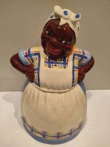 lot 112 image: VIntage Mammy Cookie Jar
