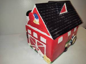lot 109 image: Barn Cookie Jar