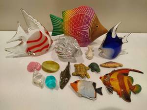 lot 37 image: Under the Sea Lot