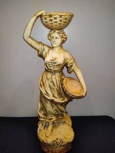 lot 92 image: Chalkware Heavy Statue