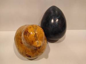 lot 64 image: Bird & Egg Decor