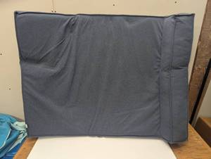 lot 17 image: 1-Sided Bolster Dog Bed - Boots & Barkley - Large