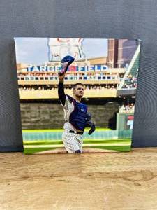 lot 189 image: Joe Mauer MLB Baseball Minnesota Twins 8x8 Photo C
