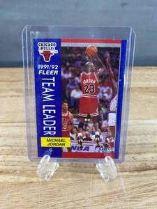 lot 120 image: 1991-92 Fleer Team Leaders Michael Jordan #375 T