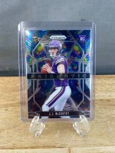 lot 59 image: 2024 Panini Prizm JJ McCarthy Prizmatic RC #8 J