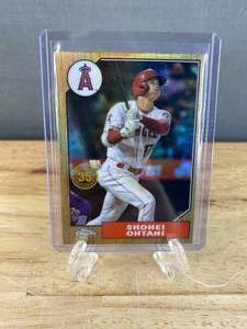 lot 224 image: 2022 Topps Chrome Shohei Ohtani 1987 Topps Refractor Card #87BC2 J