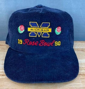 lot 43C image: 1990 Vintage Michigan Wolverines NCAA Football Rose Bowl Hat Q