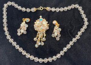 lot 6 image: Aurora Borealis Necklace and Dangle Brooch and Earring Set