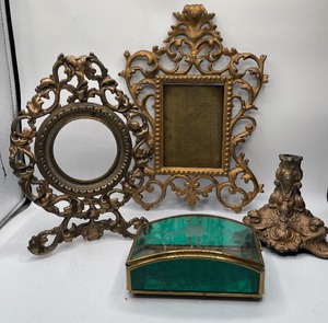 lot 13 image: Brass Framers and Candlestick and Trinket Box Decor Vintage, Antique