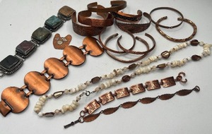 lot 28 image: Copper, Shell and Stone Lot  16 PC