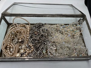 lot 40 image: Glass and Silver Trinket Jewelry Box Filled with Rhinestone and Aurora Borealis Jewelry