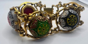 lot 66 image: JULIANA D&E FOR CELEBRITY NY GOLD-TONE CABOCHON MOROCCAN MATRIX LINK BRACELET
