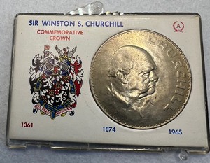 lot 113 image: 1965 Sir Winston Churchill Commemorative Crown Coin