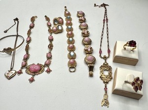 lot 57 image: Antique Czech Pink Peking Glass, Necklace wLotus Blossoms