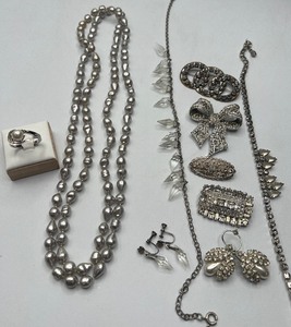 lot 123 image: Rhinestones and Gray Pearls Lot,  One Czech Made Brooch