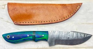 lot 13 image: New 8 12 Damascus Full Tang Steel Knife with Leather Sheath
