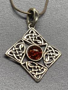 lot 4B image: Celtic Sterling Silver Amber Pendant