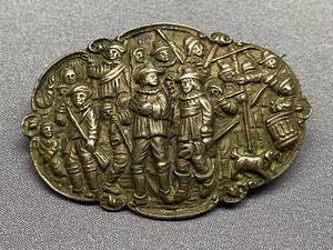lot 5B image: Vintage Historical Scene Sterling Silver (tested) Brooch Pin