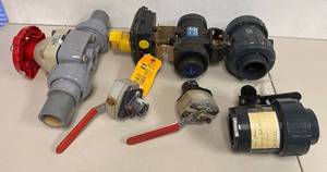 lot 15R image: Industrial Valves Assortment - VORTESTER, PVC Durable Selection