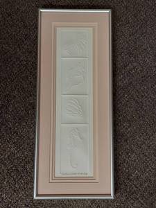 lot 19U image: Seahorse & Shell Embossed Art by Mary Dinkins