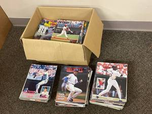 lot 28R image: Vintage Beckett Baseball & Sports Magazines Lot