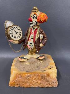 lot 68 image: Vintage Clown Figurine by Ron 80 Handcrafted Sculpture