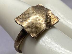 lot 75B image: Sterling Silver Square Ring Size 8
