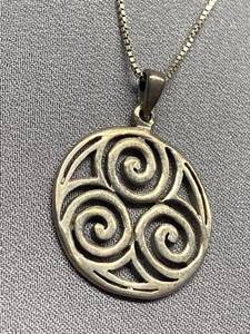 lot 80B image: Sterling Silver Spiral Trinity Necklace