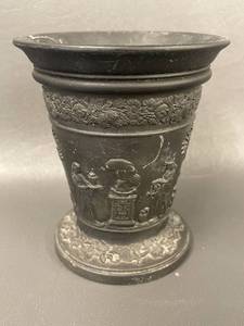 lot 86 image: Antique Wedgwood ONLY Black Basalt Vase Classical Design
