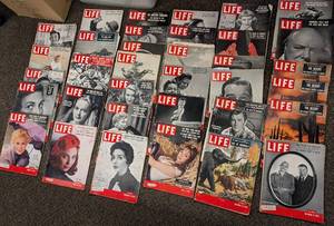 lot 115 image: Vintage LIFE Magazine Collection 1940s 50s, etc