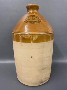 lot 142 image: Vintage Albion Brewery Leeds Large Stoneware Jug