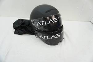lot 21 image: Full face helmet. new with tags