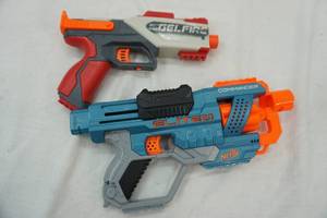 lot 22 image: Nerf Guns