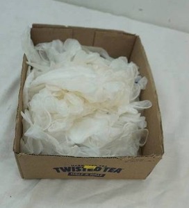 lot 33 image: latex glove lot